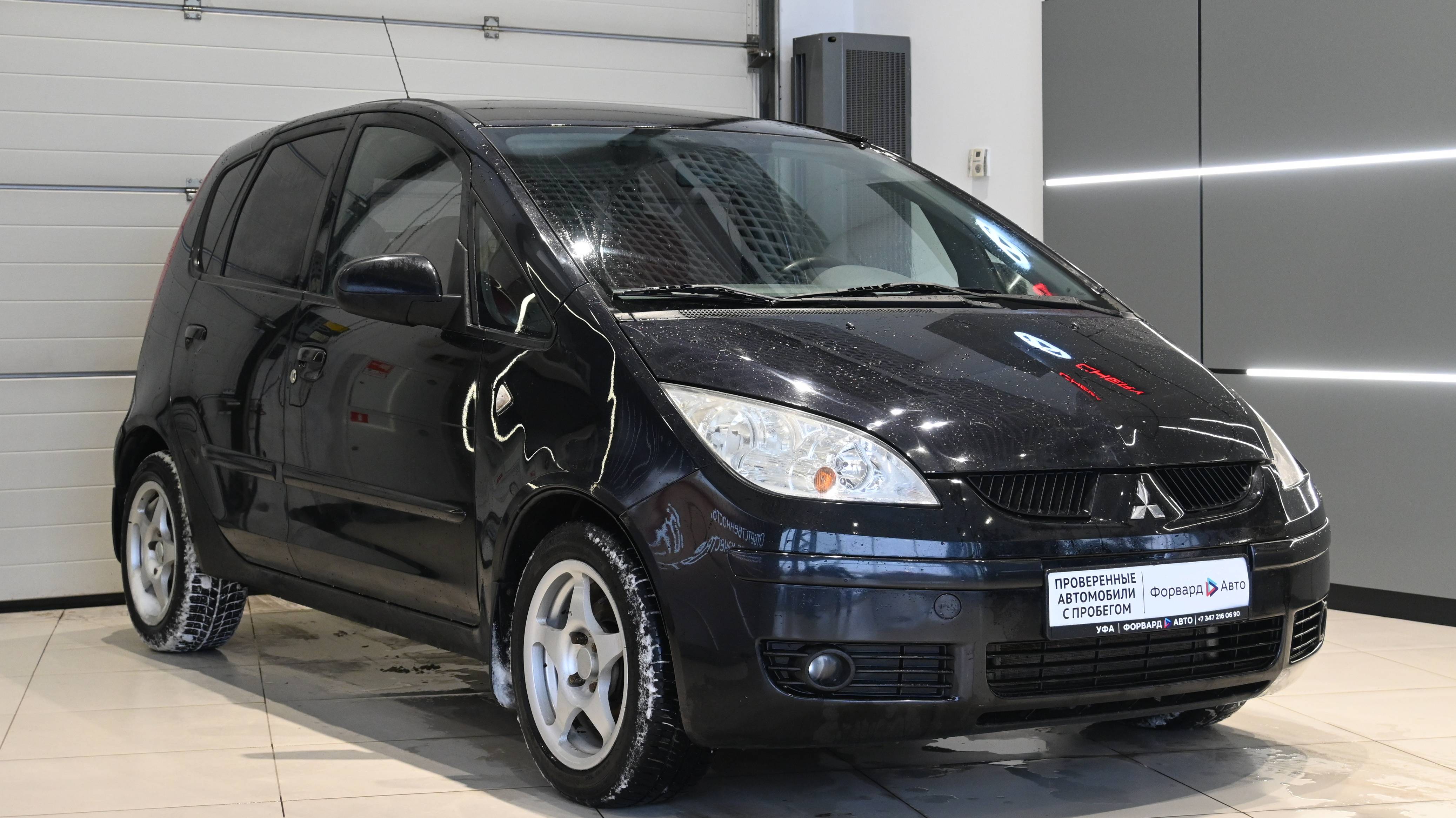 Mitsubishi Colt (2008 ) 065604