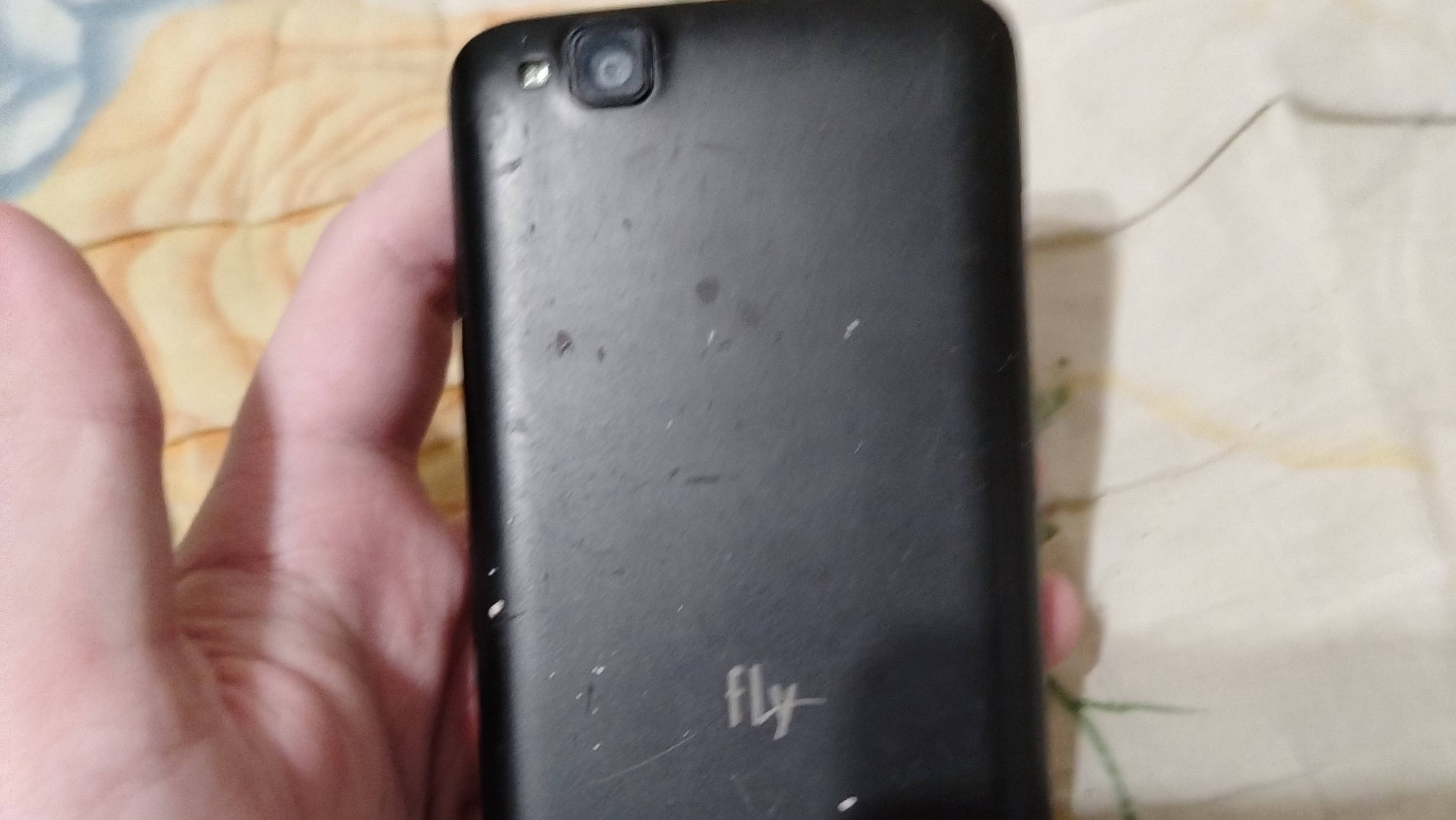 Обзор на самый убитый смартфон fly IQ4490i