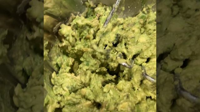 Easy and Delicious Smashed Avocado Recipe
