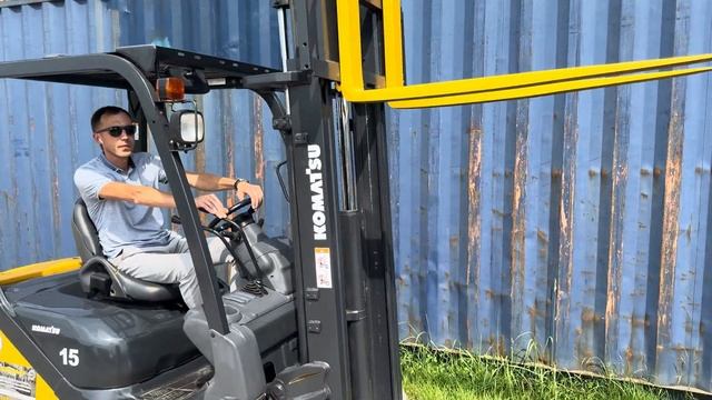 Японский дизельный вилочный погрузчик KOMATSU FD15T-21