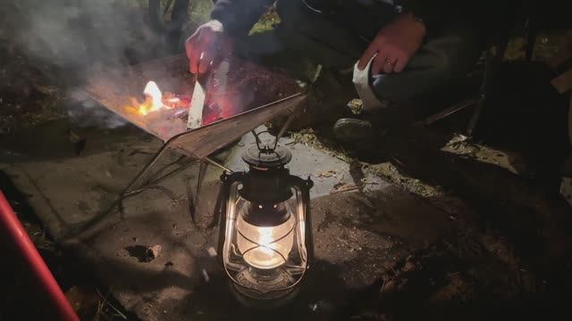 CAMPING 40 Насладитесь ночью осеннего дождя