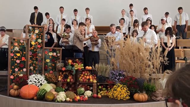 Молитва благодарения за урожай, праздник Жатвы.