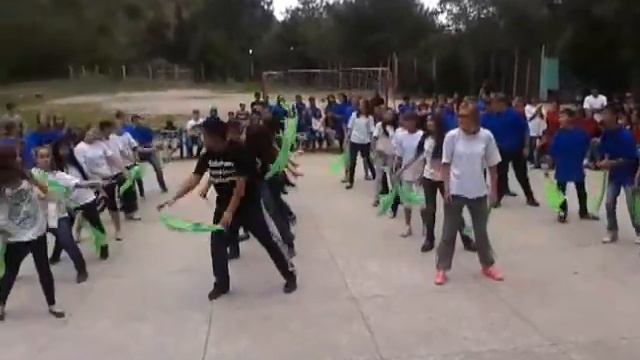 Отрядные танцы 2013 :D
