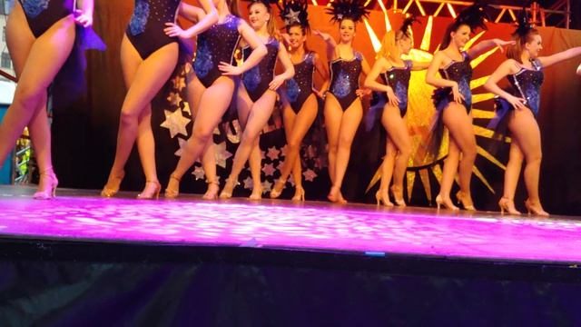 Dance Show  ⧸ showdance  ⧸ Carnaval Dance - Munchen  #upskirt#sexy#шоу#танец