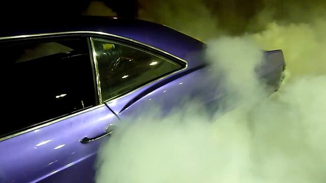 Blown Big block Impala 65 Burnout