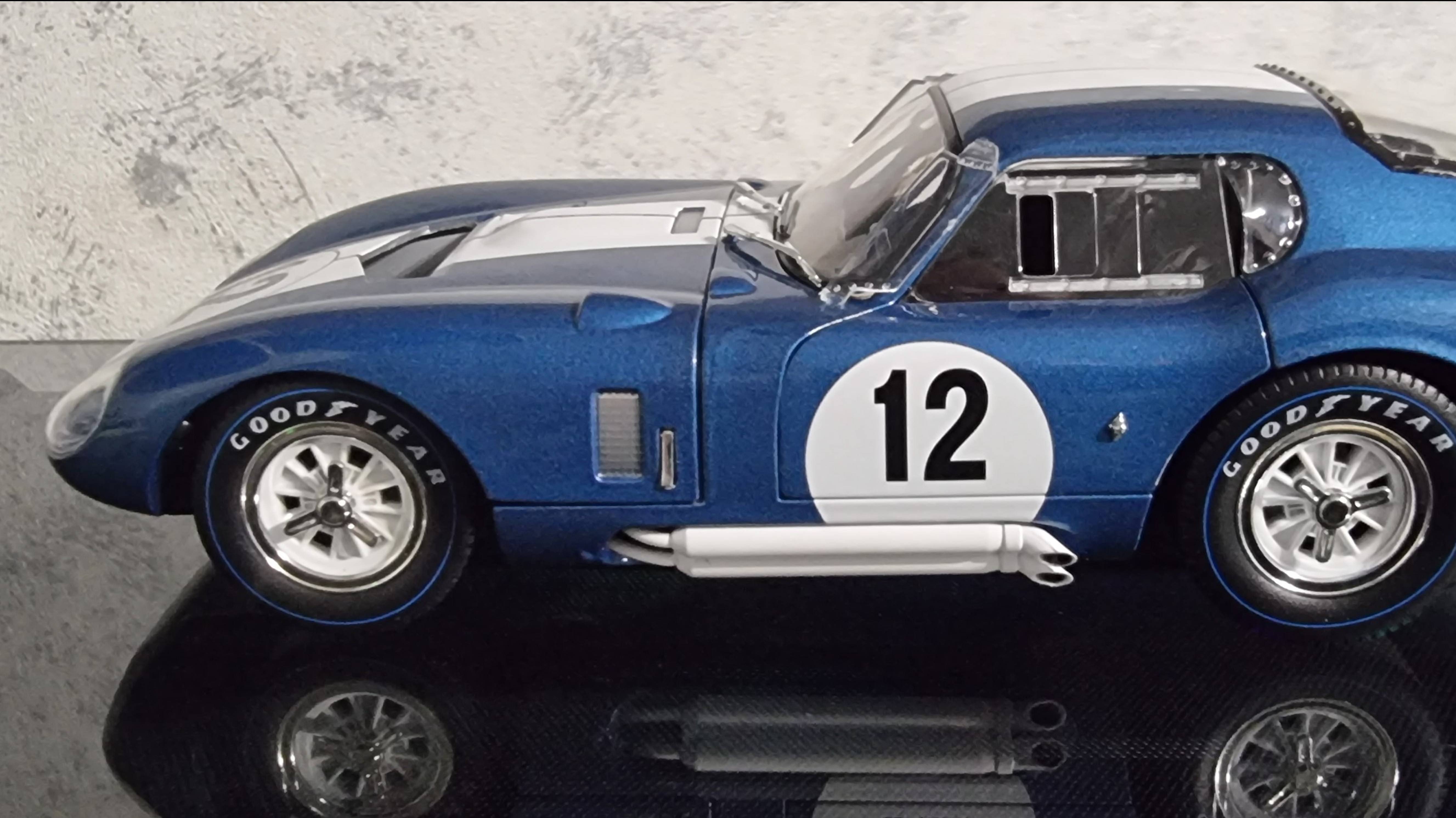 Shelby Cobra Daytona от CMR 1:18