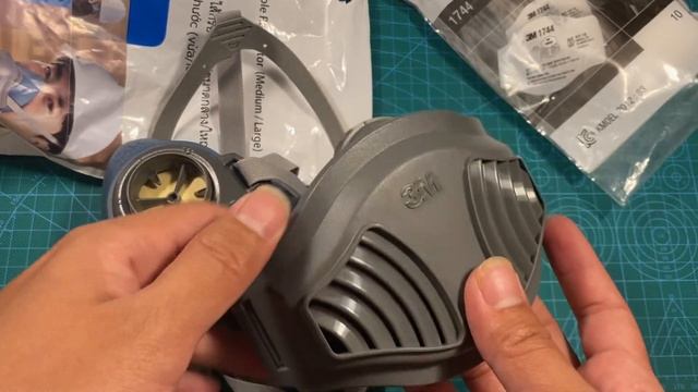 APD untuk Pekerja Bengkel, Pabrik & Workshop Respirator 3M HF-52 dengan Filter 3M 1744