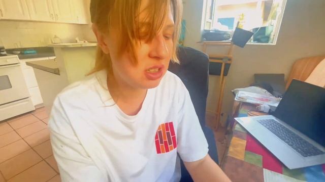 МУКБАНГ.ЕДИМ ЧЕБУРЕКИ.СВИНОЖОР🐽🥟🥟🥟