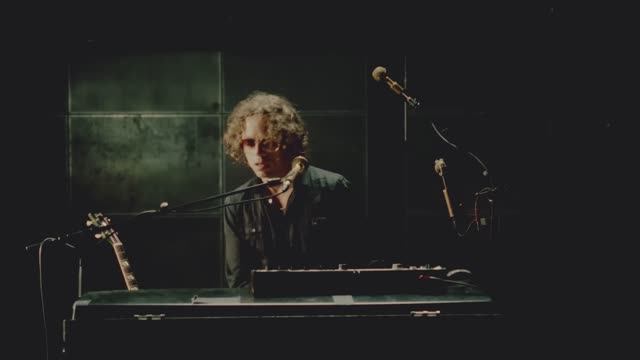 Bernhoft - Let It Go (live video)