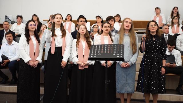 Все звёзды в небесах и солнце скрыла тьма. Молодёжь