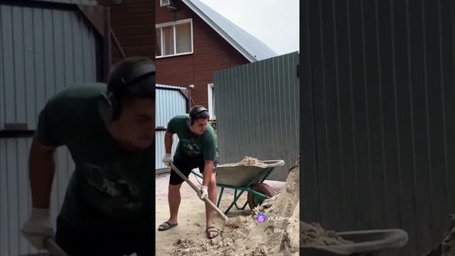 Пока клиент думает, идти ли на банкротство...