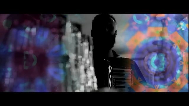 Witek Muzyk Ulicy - DZIEWCZYNA lepsza niż KOKAINA (Official Video)