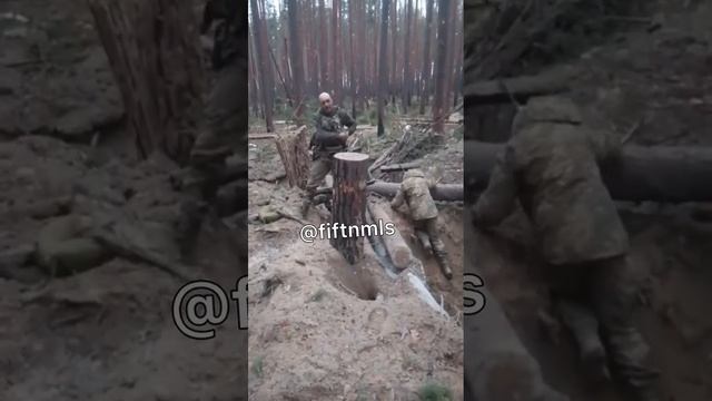 Эти херои успели даже как следует окопаться в Курской области.

Не помогло, разумеется…