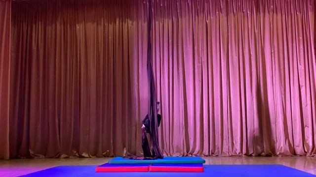 Воздушная гимнастика. Выступление Солдатовой Сони на полотнах. 14.12.2024 г.