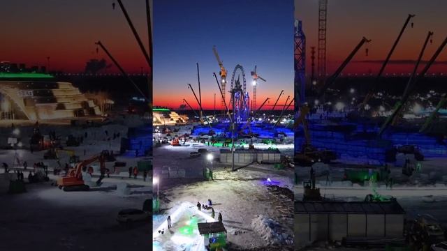 🧊 В разгаре строительство тематического парка «Мир снега и льда» в Харбине.