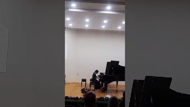 1000136584.mp4