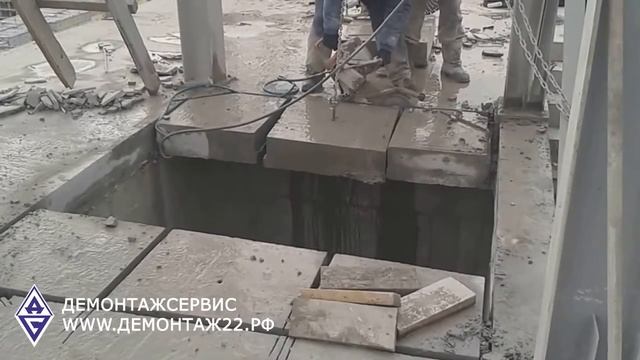 Алмазная резка монолита ручными резчиками в Барнауле