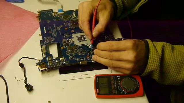 Samsung NP355 Короткое замыкание по 19в