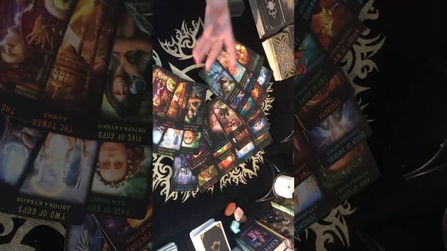 БУДУЩЕЕ С ЗАГАДАННЫМ ПАРТНЕРОМ. Общий расклад таро pick a card гадание онлайн tarot interactivo read