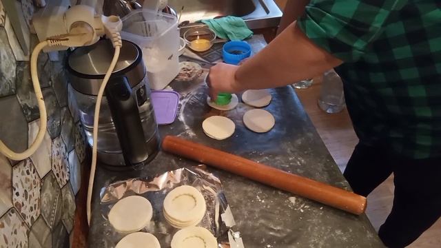 Ватрушки из слоёного теста,с творогом!👍😋
