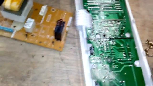 Почему не работает кнопка старт на микроволновке