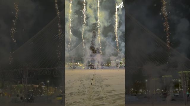 В Перми зажгли главную новогоднюю ёлку ✨
@aifperm