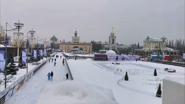 ВДНХ подготовился к Новому году!) И каток сделали ещё больше!))