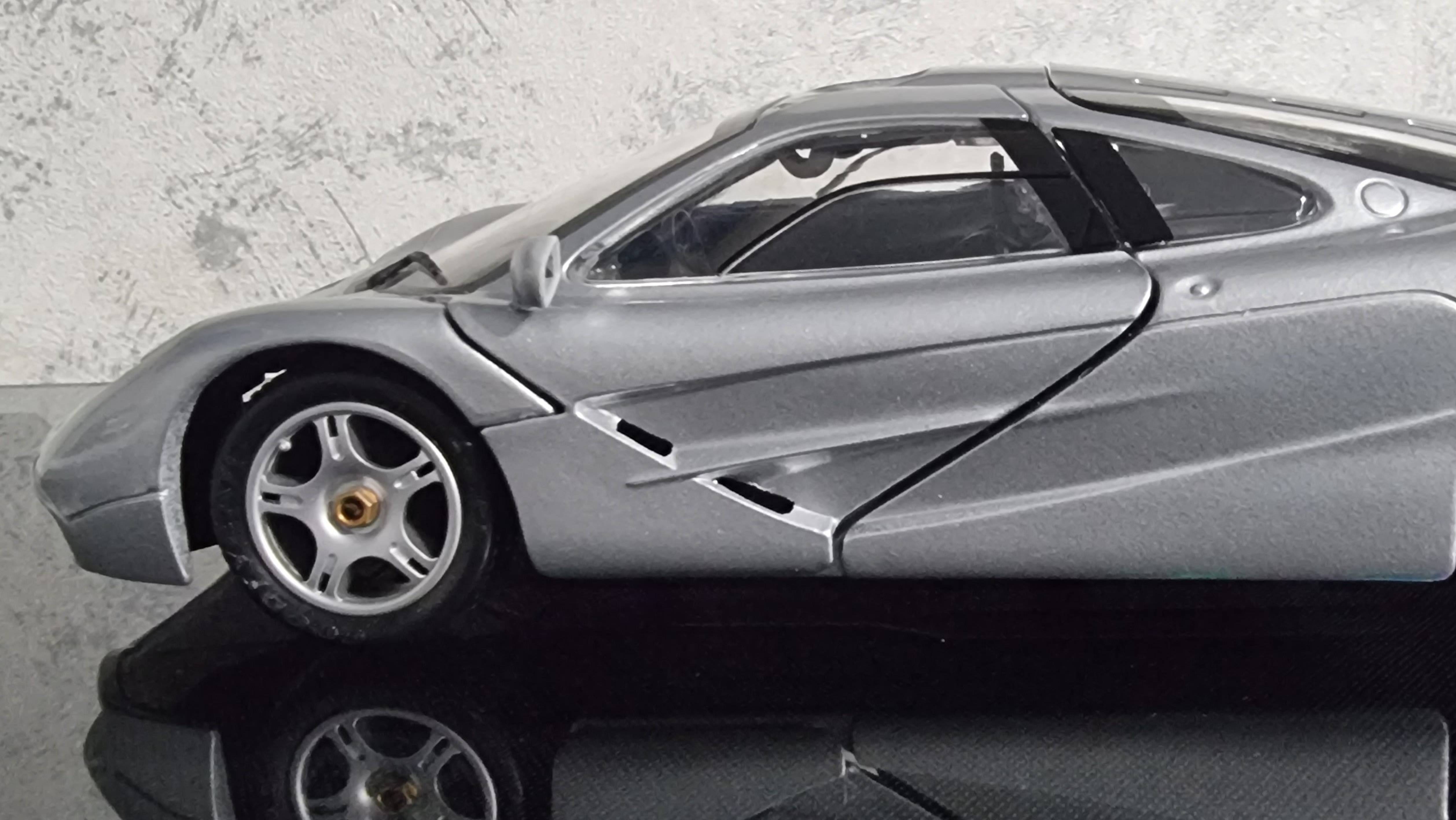 McLaren F1 1993 от Maisto 1:18