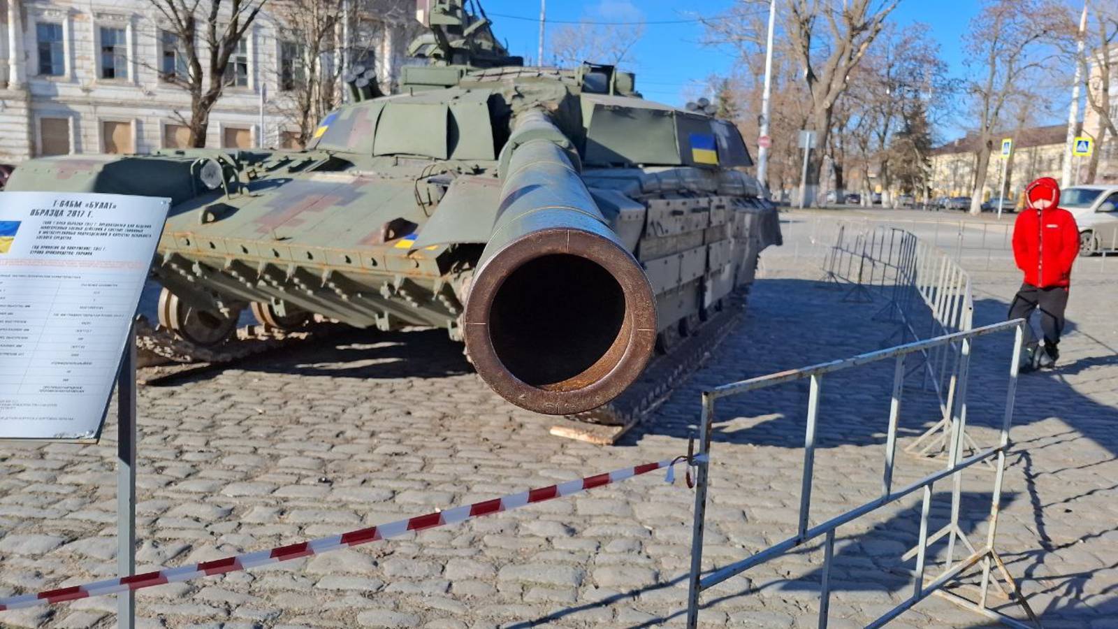 Выставка трофейной военной техники НАТО и Украины в Новочеркасске! ОБЗОР трофейной техники!