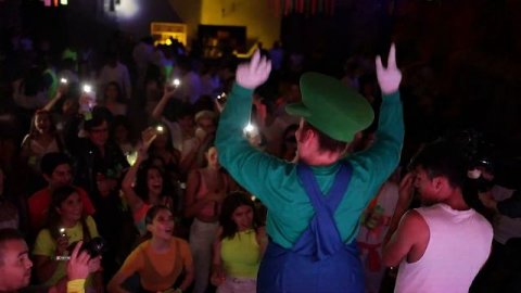 UNA FIESTA NEON DE VERDAD ► EFFECTS FILM