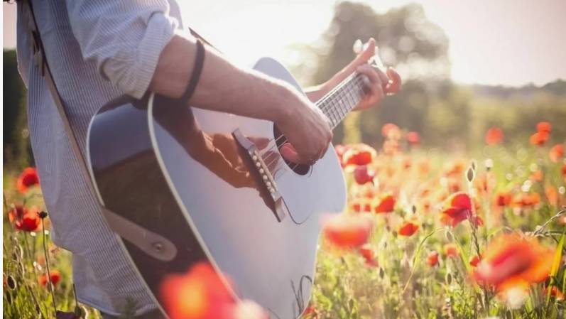 Озорная гитара (Татьяна Пантелеева).