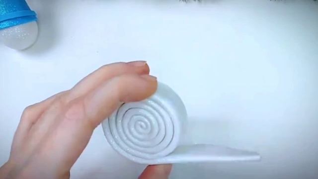 Снеговик из фоамирана. Новогодняя поделка для детей.