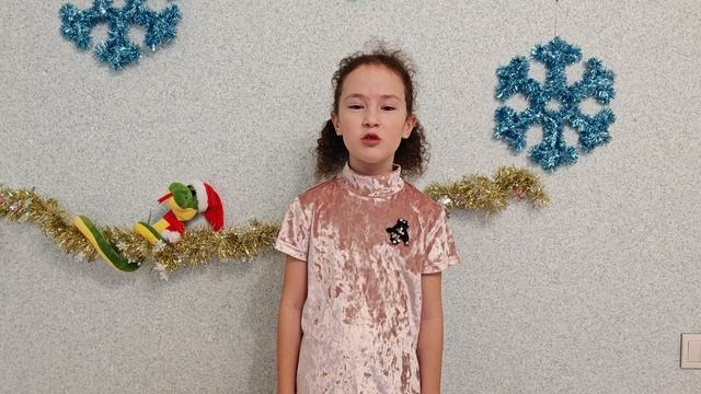 Алексеева Елена "В защиту Деда Мороза"