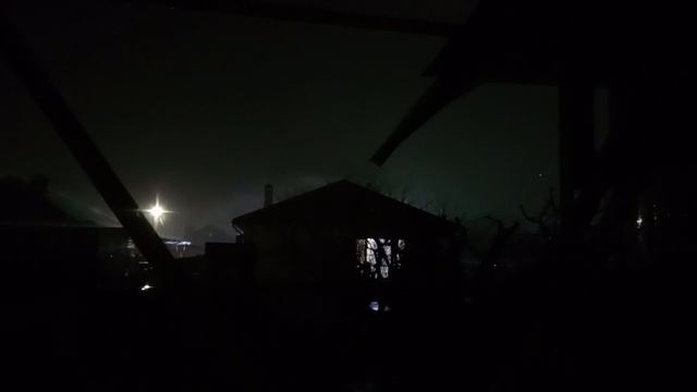 Дождь.За окном.