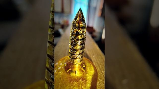 Что станет с саморезом после наливанья термаклея ?)