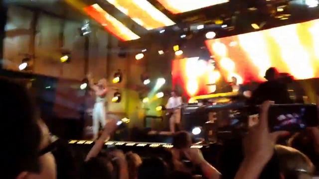 Brokenhearted-Karmin live at Jimmy Kimmel Live Mini Concert - July 2, 2013