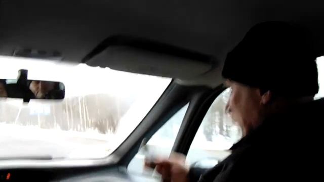 Мастер"ИЗ" объясняет технологию,которую применяет при производстве своих шашек.11.02.2017.