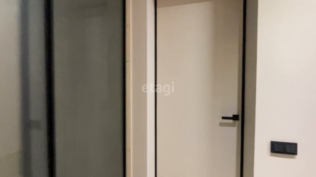 3951686