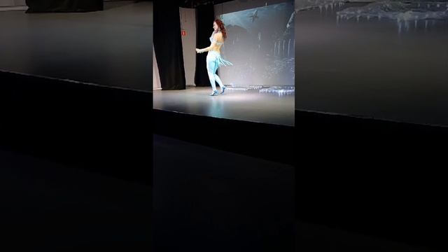 Electronic drums "All the people  in the world" -Bellydancer Hélène Elena Prokhorenko