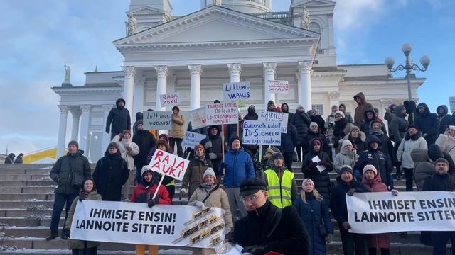 Митинги в поддержку открытия границ с Россией прошли в четырех финских городах