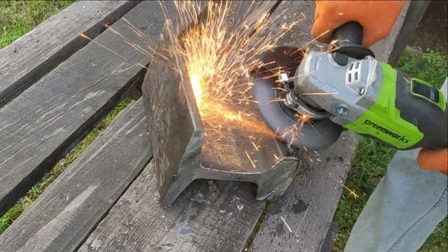 Look what this guy made out of an old railroad track with his own hands! It's just a brilliant idea!
