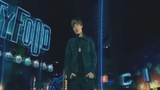 Chuck Norris VS Justin Bieber