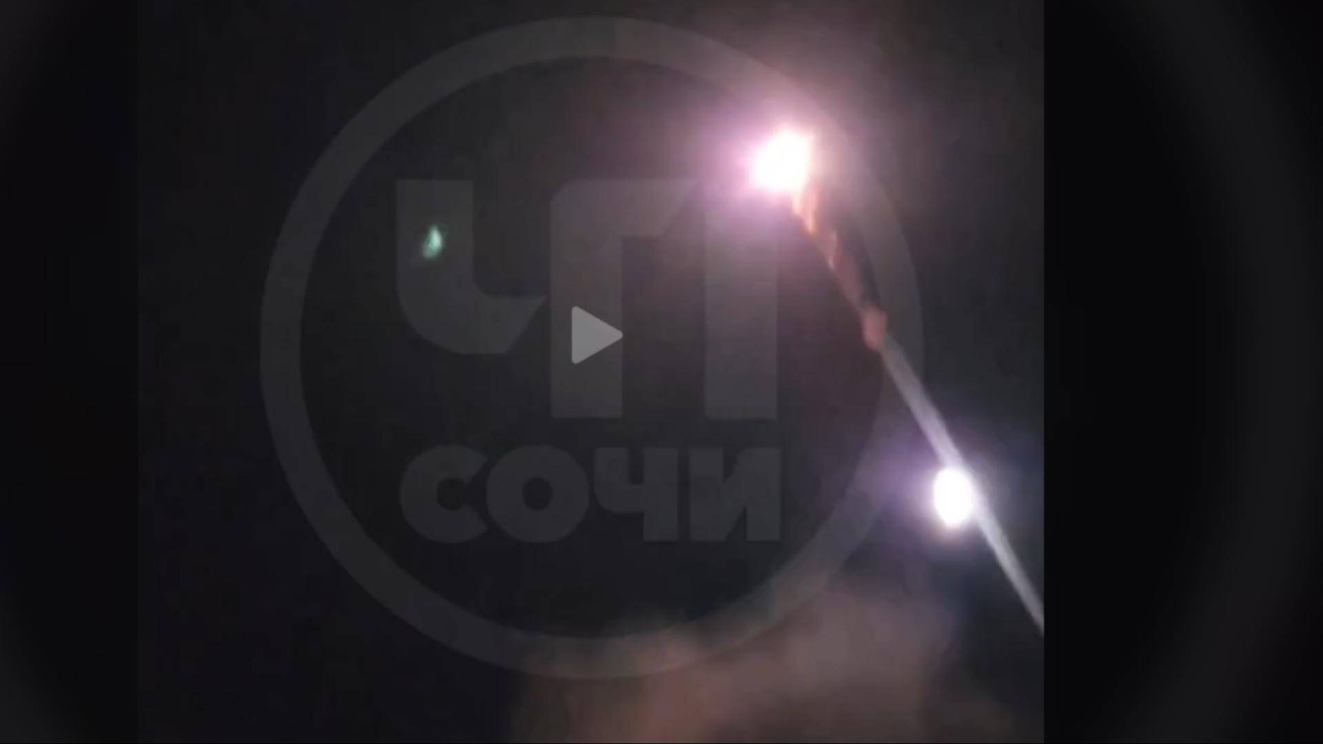 Очевидцы сообщили о взрывах над Сочи