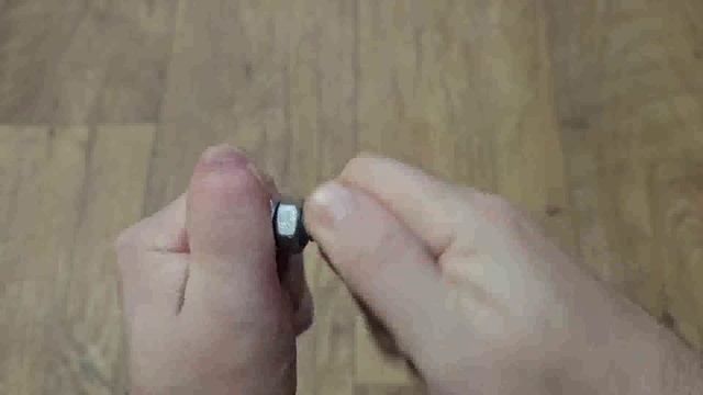 Как заточить любой нож до бритвенной остроты , за 30 секунд