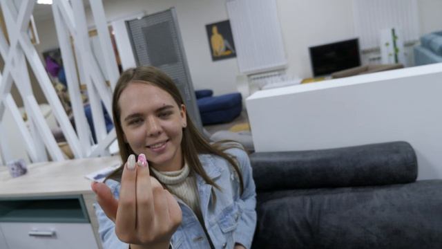 Статус Двое и диваны 2 i