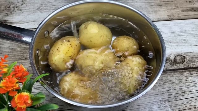 Basta grattugiare le patate per preparare questi piatti deliziosi! TOP 2 ricette di patate!