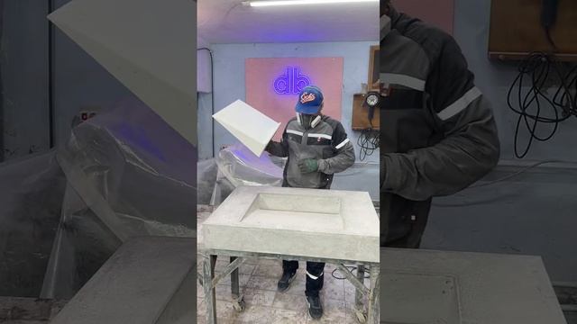 Раковина из бетона ручного создания