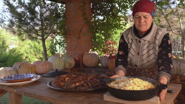 Kənd Həyatı.  Fresh Trout Cooked in a Wood Fired Oven