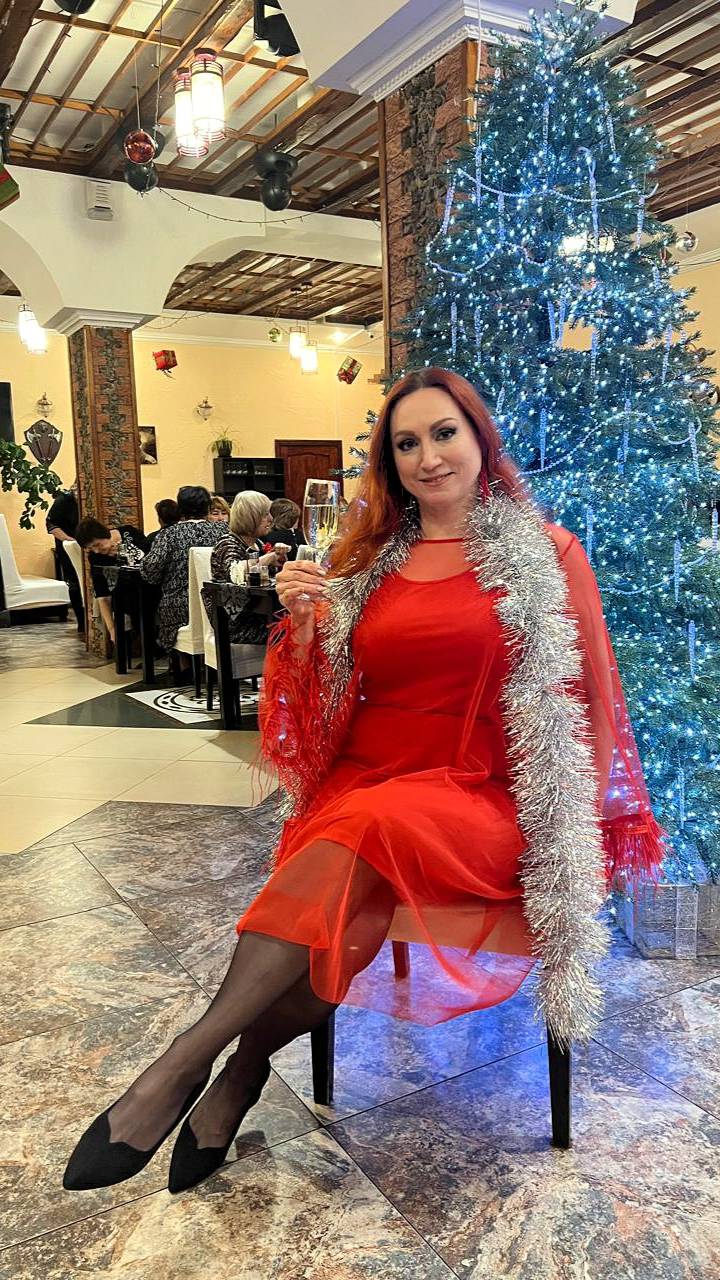 И поехали и побежали новогодние корпоративы...
#корпоратив2024 #ведущийблаговещенск #корпоратдевчули