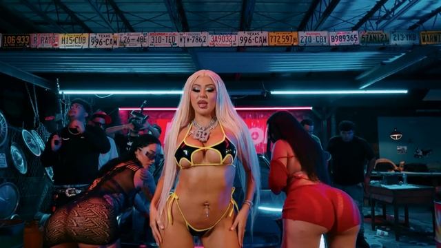Jenny 69 - SPICY